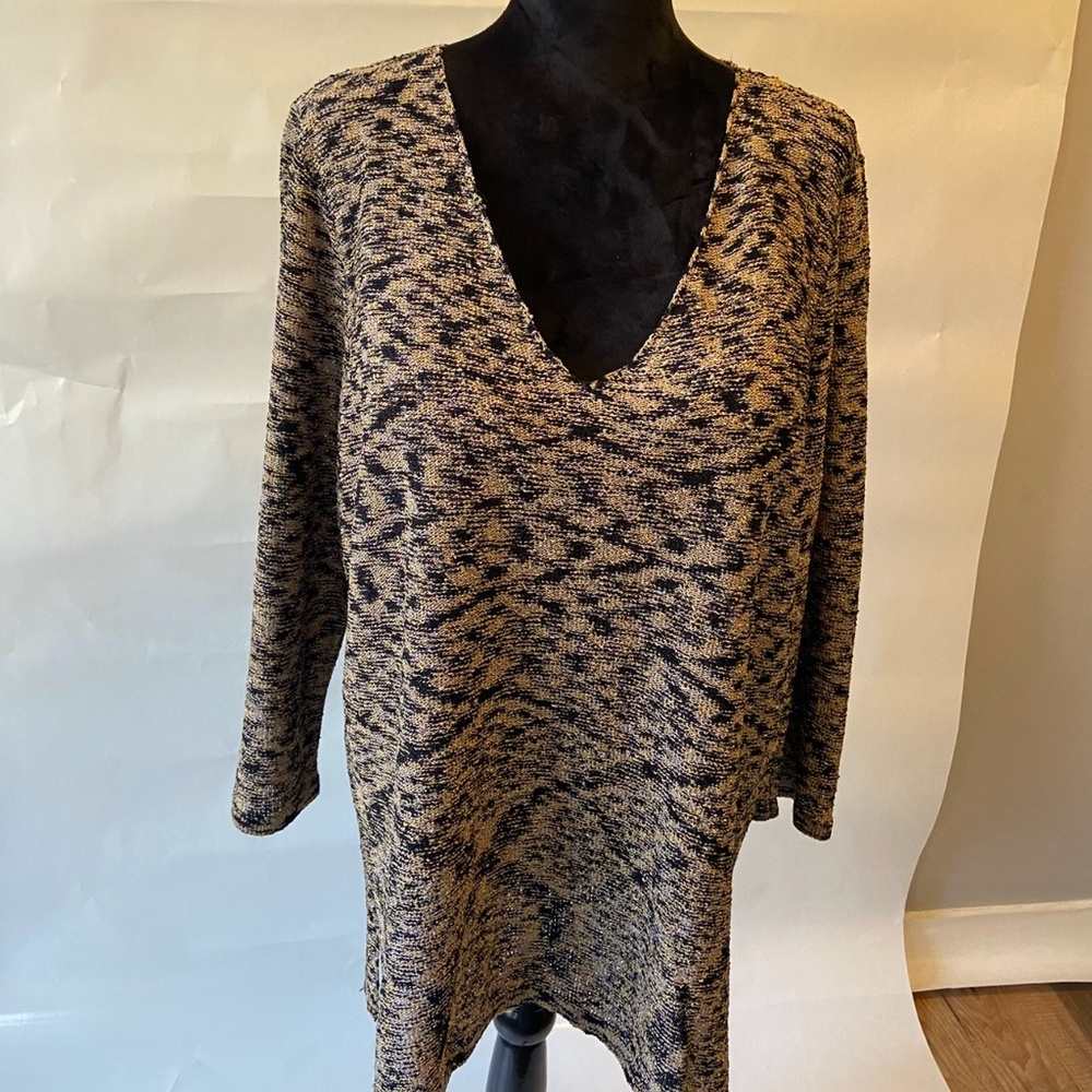 Sportsworks studio V neck sweater